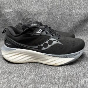 Saucony Triumph 22 Womens Size 9 Black White Athletic Running Shoes Sneakers
